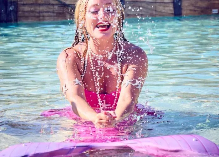 Mobil Confortable Avec Terrasse A Pour 5 Personnes - Api-1-52-820 营地