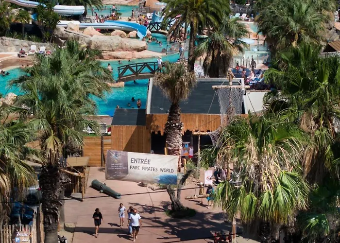 Mobil Confortable Avec Terrasse A Pour 5 Personnes - Api-1-52-820 阿格德